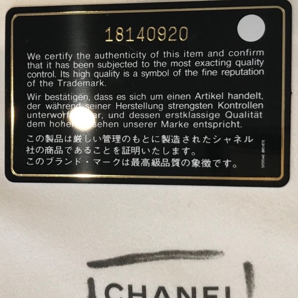 CHANEL Caviar leather Maxi - Picture 2 of 14